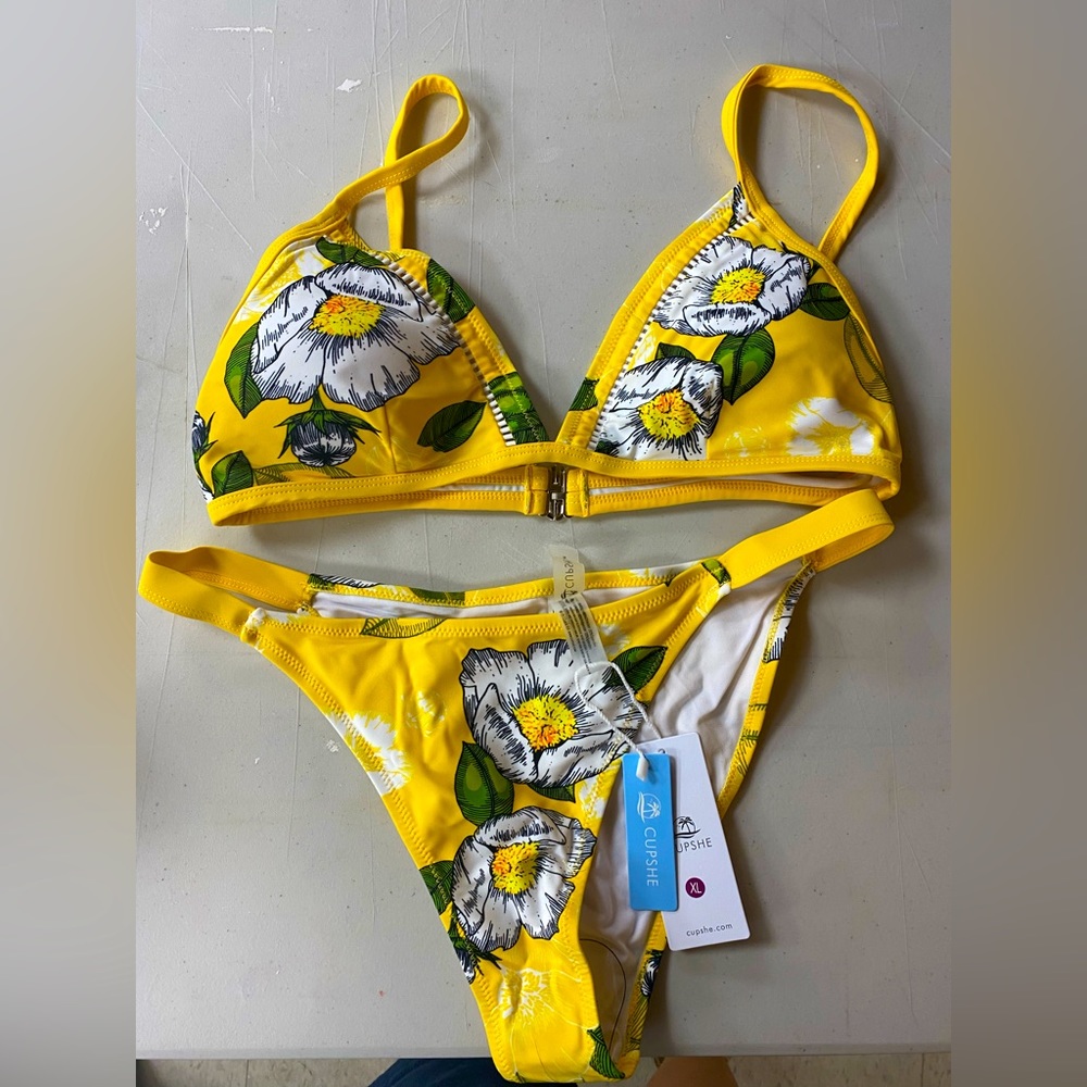 Floral bikini
